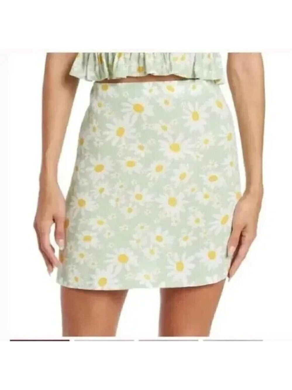 Elodie BNWOT green floral mini Skirt sz Medium